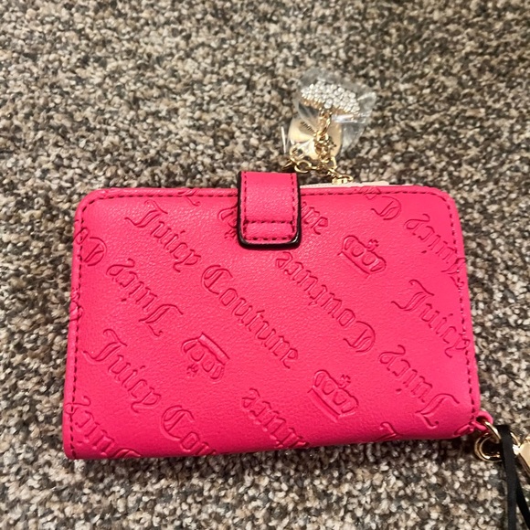 Juicy Couture Fuchsia Wallet with Gold Heart - Picture 2 of 6